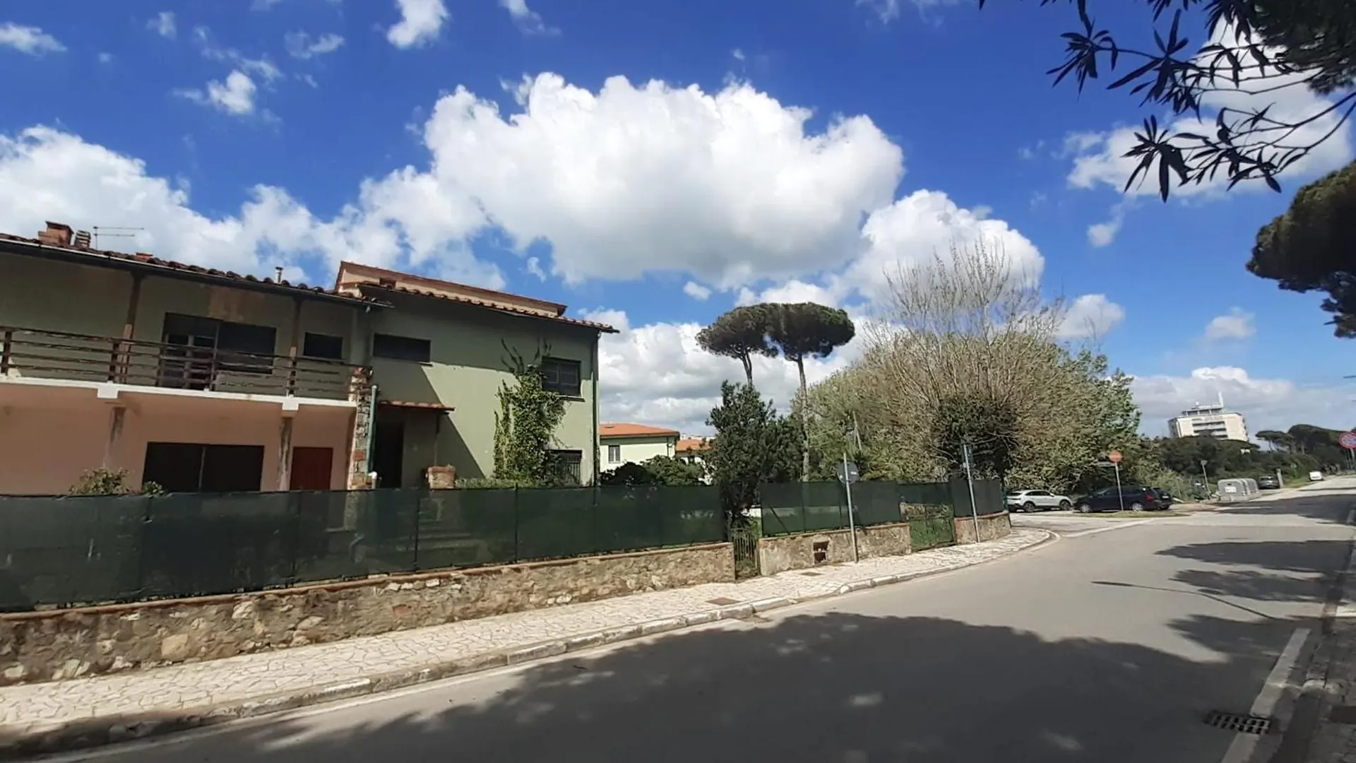 Villa Eusepia, Di Fronte Alla Spiaggia Di Tirrenia Italy