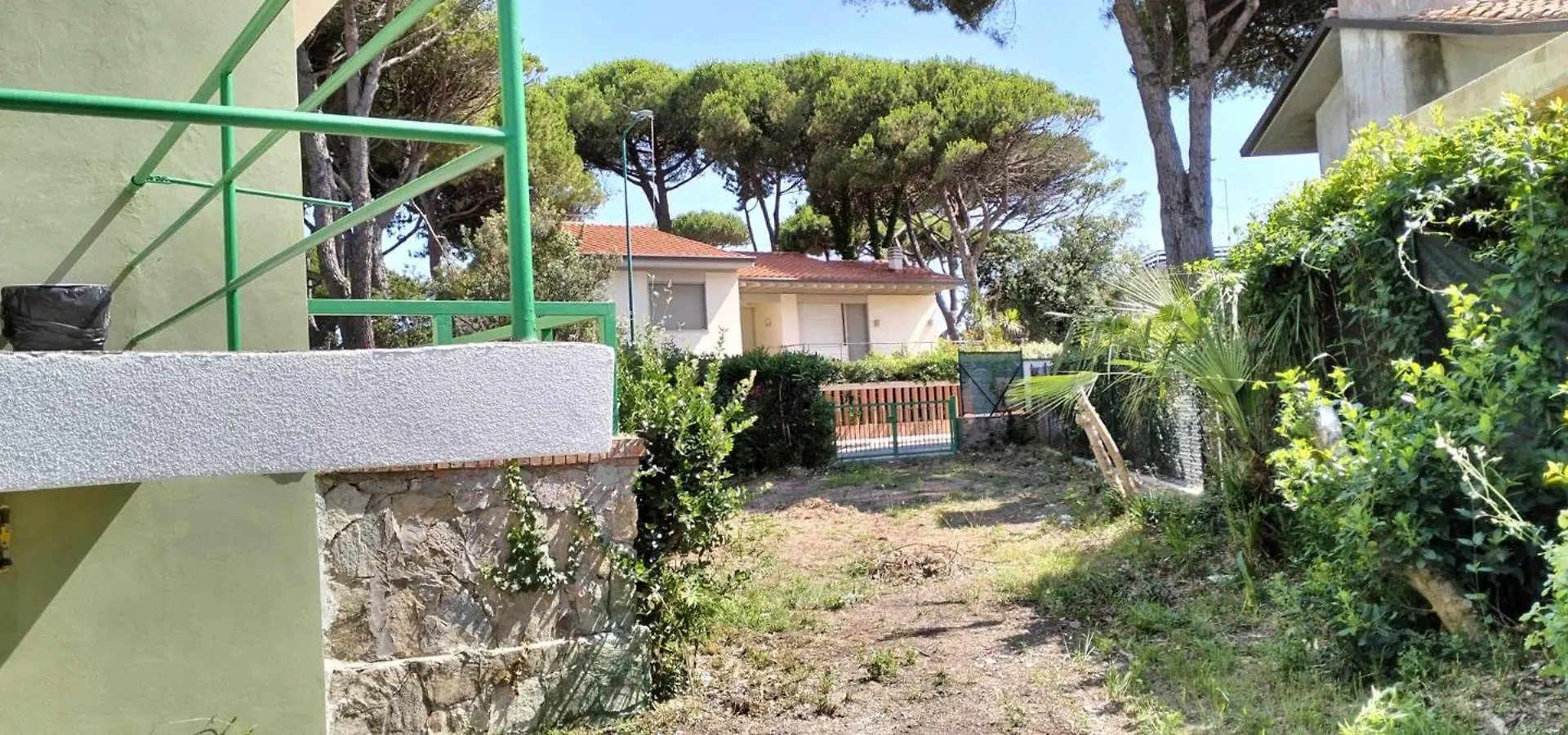 Villa Eusepia, Di Fronte Alla Spiaggia Di Tirrenia